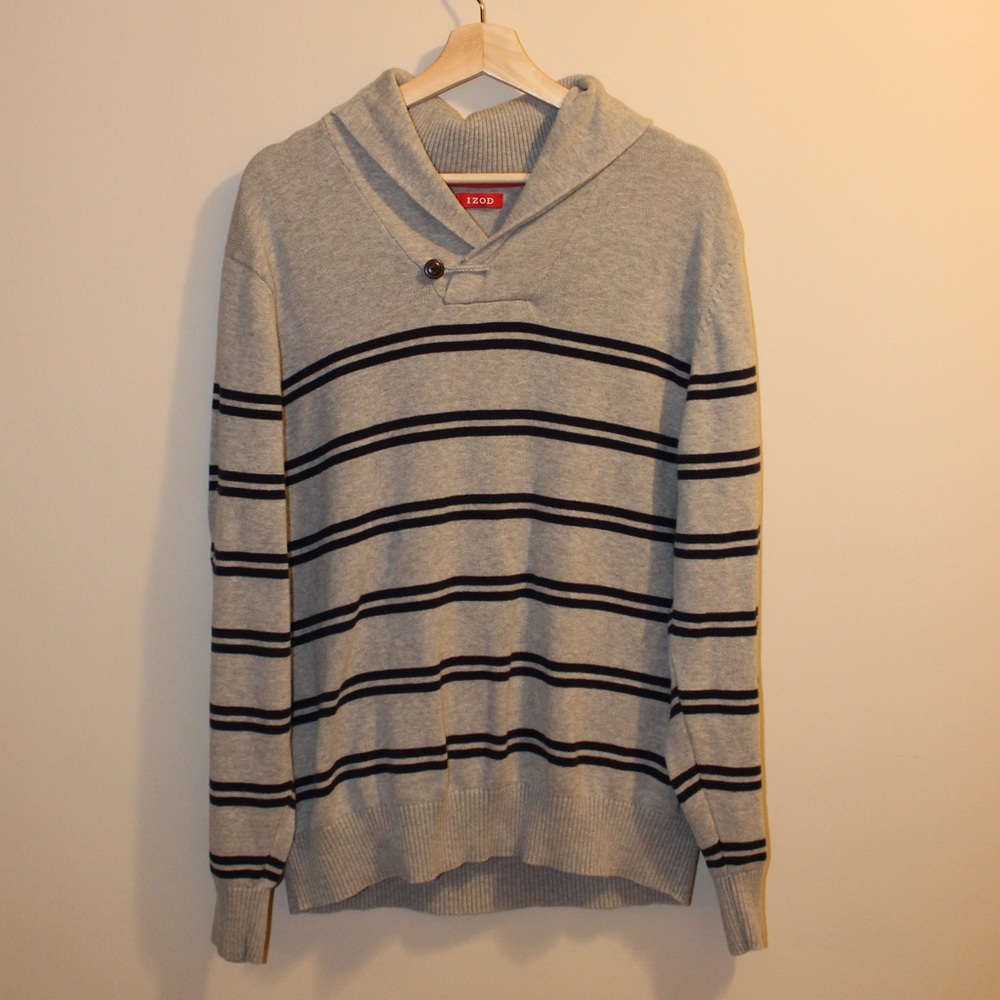 IZOD men's pullover sweater
